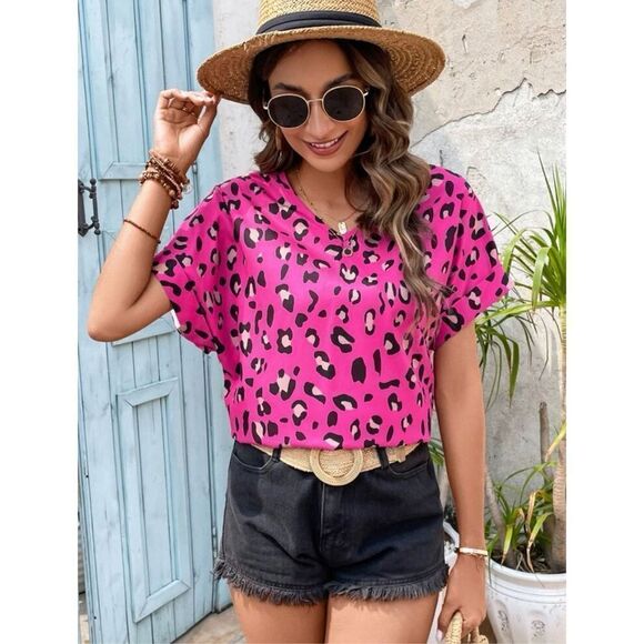 Cheetah Patterned Blouse - Picture 1 of 12